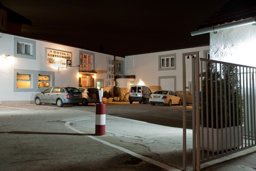 Hotel Vila Tina Zagreb Bagian luar foto