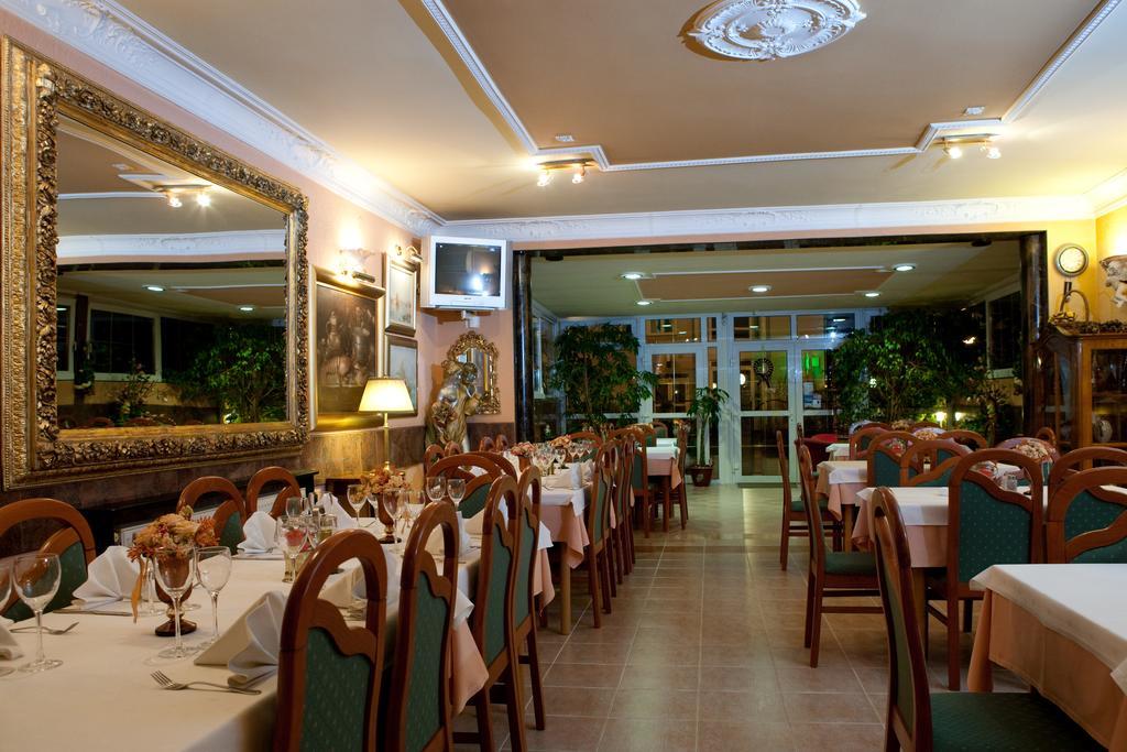 Hotel Vila Tina Zagreb Bagian luar foto