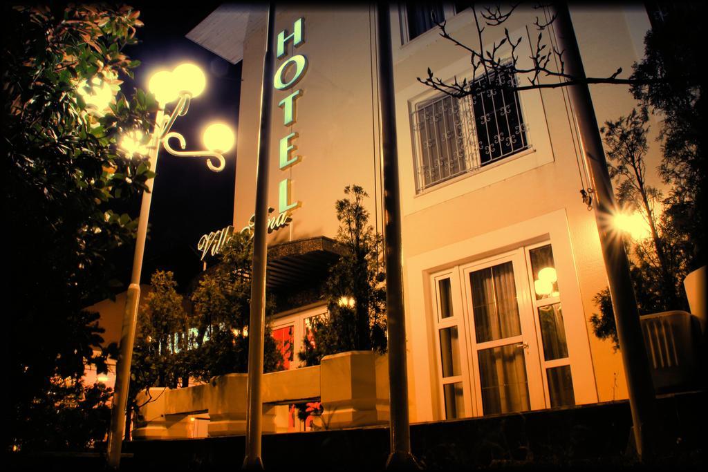 Hotel Vila Tina Zagreb Bagian luar foto