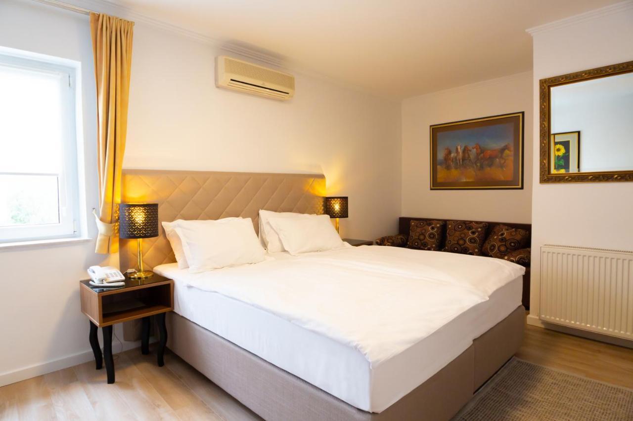 Hotel Vila Tina Zagreb Bagian luar foto