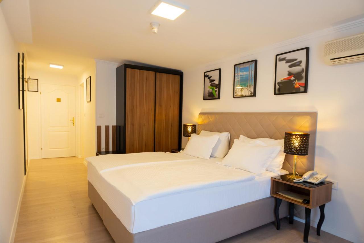 Hotel Vila Tina Zagreb Bagian luar foto