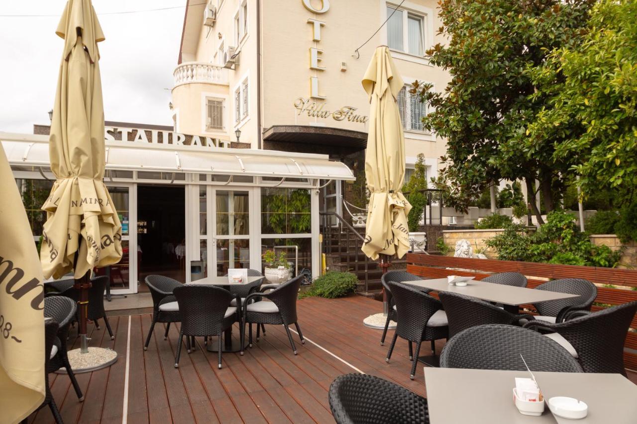 Hotel Vila Tina Zagreb Bagian luar foto