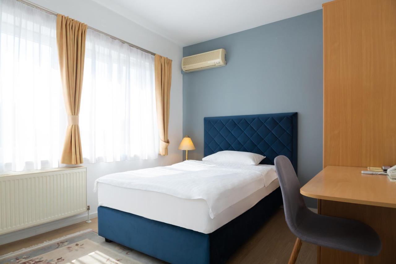 Hotel Vila Tina Zagreb Bagian luar foto